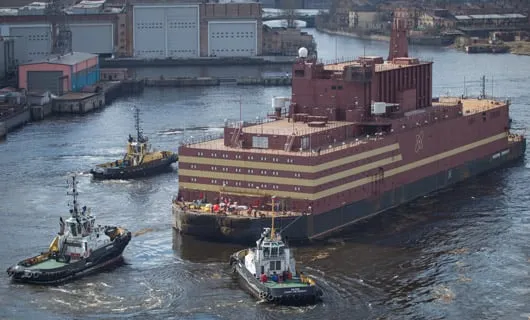 Centrale nucléaire flottante