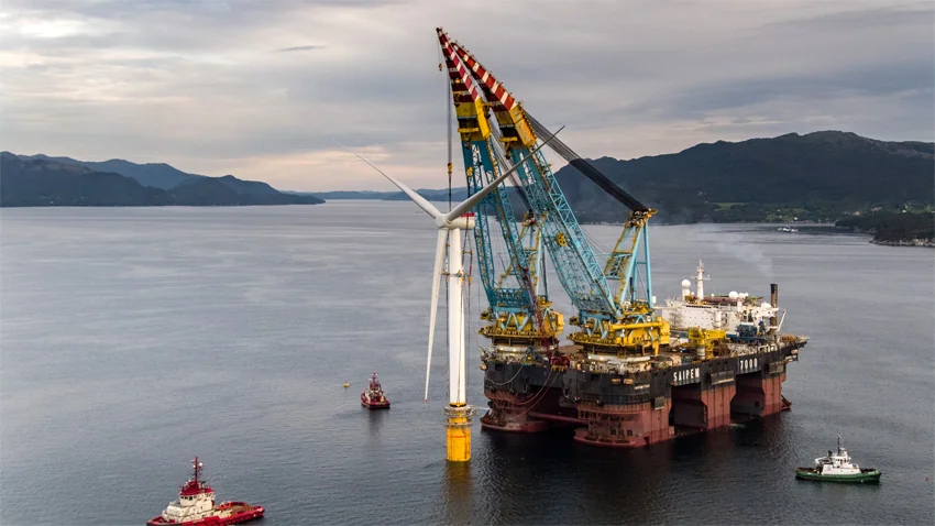 Assemblage parc flottant Hywind en Norvège