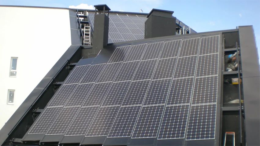 La production annuelle attendue de cette centrale est estimée à 90 MWh (avec un facteur de charge de 10,7%). ﻿
