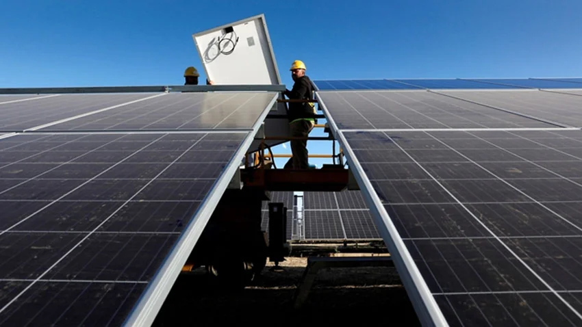 Panneaux solaires de la centrale Núñez de Balboa