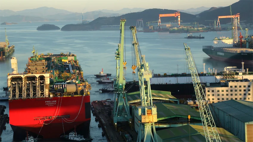 Une fois construite, l’usine aura vocation à rester 20 à 25 ans au-dessus du champ gazier de Prelude (à 200 km des côtes les plus proches), avant qu’un contrôle de l’installation à quai ne soit nécessaire. (photo : ©Shell)