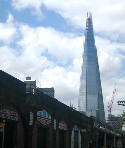 The Shard dispose sur place d’une unité de cogénération (chaleur et d’électricité) afin de réduire les besoins en énergie de la tour. (©H. Robin)