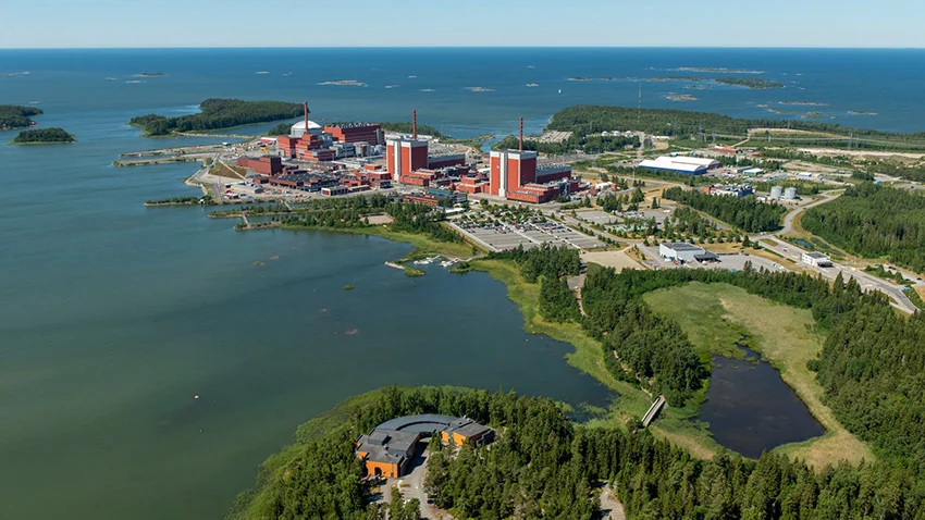 Vue aérienne de la centrale nucléaire d'Olkiluoto